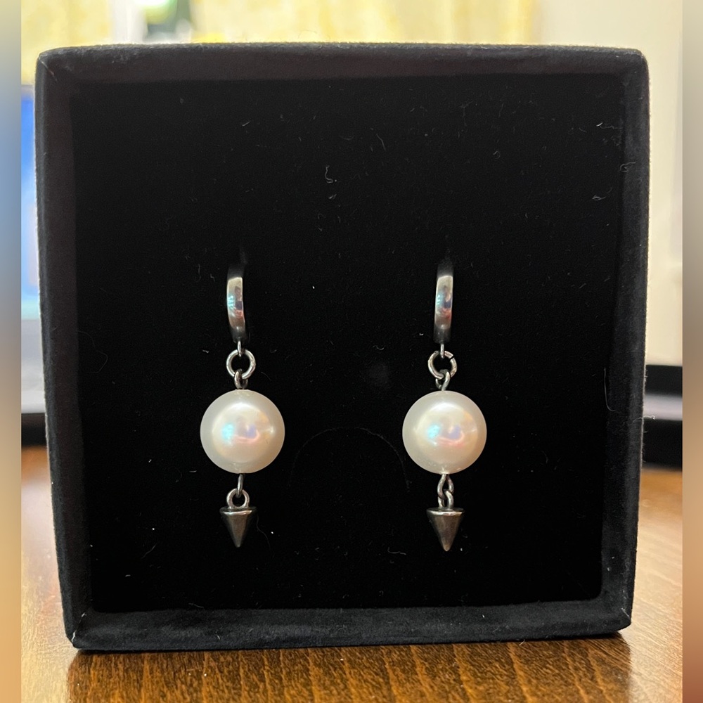Macabre Gadgets Pearl Spire Earrings (Discontinued)